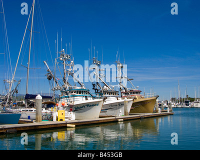 Drei kommerziellen Fischerboote Line-up an der Pier im Hafen von Ventura Kalifornien Stockfoto