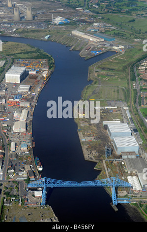 Middlesborough, River Tees und die Schwebefähre aus der Luft, Teeside, Nordengland Stockfoto