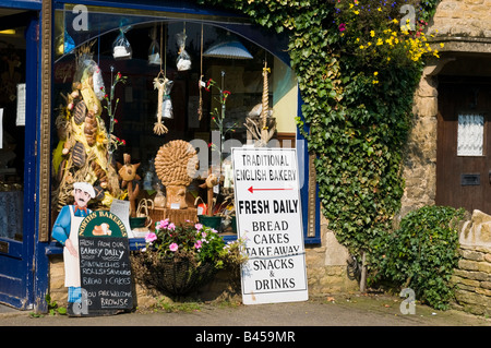 Norths Cotswold Bäckerei Bourton auf Wasser Cotswolds Stockfoto