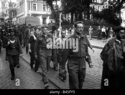 Ereignisse, Zweiter Weltkrieg/zweiter Weltkrieg, Frankreich, Dieppe, 19.8.1942, nahmen kanadische Soldaten auf dem Weg ins Straflager gefangen. Stockfoto