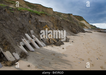 Klippen am Overstrand Norfolk UK September bröckelt Stockfoto