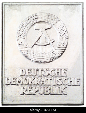 Heraldik, Wappen, Deutschland, Deutsche Demokratische Republik, Landeswappchen 1959 - 1990, Metallplatte für Grenzpfähle, 20. Jahrhundert, Stockfoto