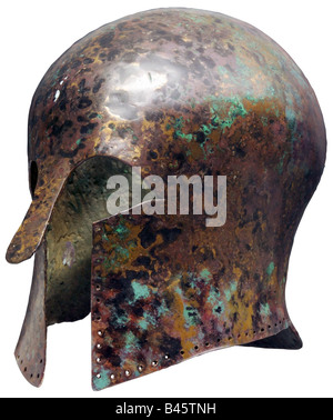 Waffen/Waffen, Verteidigungswaffen, Helme, Griechenland, korinthischer Helm, Ende 7. Jahrhundert v. Chr., Stockfoto