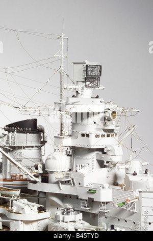 Transport/Transport, Navigation, Kriegsschiffe, Deutschland, Battlecruiser 'Scharnhorst', kommissioniert 1.1.1939, versenkt 26.12.1943, Miniatur, 1:100, 20. Jahrhundert, Detail: Brücke, Marinekrieg, Zweiter Weltkrieg, Weltkrieg, Kriegsschiff, Schiff, Drittes Reich, Stockfoto