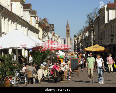 Geographie/Reisen, Deutschland, Brandenburg, Potsdam, Straßenszenen, Brandenburger Straße, Fußgängerzone, Straßencafés, Geschäften, Additional-Rights - Clearance-Info - Not-Available Stockfoto