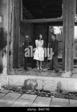 Menschen, Paare, Flitterwochen des amerikanischen Sergeanten Herbert S. Rose und der Frau Yvelette, am Obersalzberg, 1947, Stockfoto