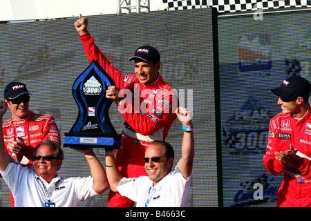 Helio Castroneves Rennsieger Stockfoto