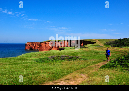 Menschen wandern Dünen de La Belles Anse Ile de Cap Aux Meules Iles De La Madeleine Quebec Kanada Stockfoto