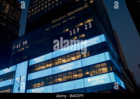 New York NY 23. September 2008 neu Barclays elektronischen Grafik anzeigen auf das ehemalige Hauptquartier der Lehman Brothers New York Stockfoto