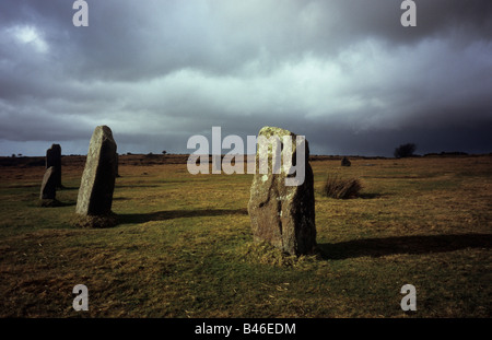 Die Hurlers Steinkreis auf Bodmin Moor nach einem Sturm von Sonnenlicht beleuchtet Stockfoto