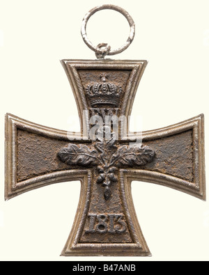 Eisernes Kreuz von 1318, Großkreuz, Preßburg Schwärzt eisernes Zentrum (rostig) mit silberner Kanteneinrandung. Die Öse wird mit einem losen Aufhängungsring geliefert. Ca. 52 mm. Gewicht 34 g Er wird mit einer ausführlichen Fotobewertung von Jörg Nimmergut im Jahr 2003 geliefert. Die das Stück abschließend als Schaustück für die königlichen Eisenguss in Berlin zwischen 1871 und 74 identifizierte. Historisch, historisch, 19. Jahrhundert, Medaille, Dekoration, Medaillen, Dekorationen, Ehrenzeichen, Ehrenzeichen, Ehrenzeichen, Ehrenzeichen, Ehrenzeichen, Ehrenzeichen, Objekt, Objekte, Stills, Clipping, Clippings, herausschneiden, herausschneiden, herausschneiden, herausschneiden, Stockfoto