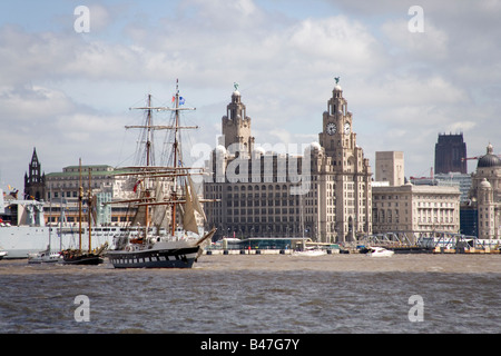 Stavros Segelschiff beim hohen Schiffe Rennen in Liverpool Juli 2008 während der Parade auf dem Mersey Segeln Stockfoto