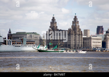 Das deutsche Segelschiff Alexander Von Humboldt beim hohen Schiffe Rennen parade in Liverpool Segeln auf dem Mersey Stockfoto