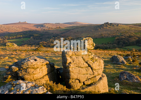 Houndtor und Haytor Rocks betrachtet von Hayne, Dartmoor Nationalpark Devon England Stockfoto