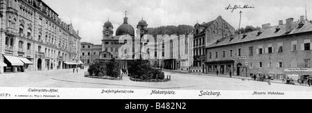 Geographie/Reise, Österreich, Salzburg, Plätze, Marktplatz mit Elektrizitshotel, Dreifaltigkeitskirche und Mozarthaus, historisch, historisch, Europa, Platz, Tanzmeisterhaus, Außenansicht, Übersicht, Elektrizitätshotel, Dreifaltigkeitskirche, Hauptstadt, 20. Jahrhundert, Stockfoto