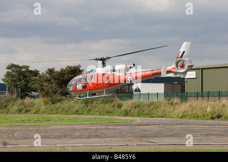 Westland Aerospatiale Gazelle HT-3 XW858 C G-Massenspeicher, auf Sandtoft Flugplatz landen schwebt Stockfoto