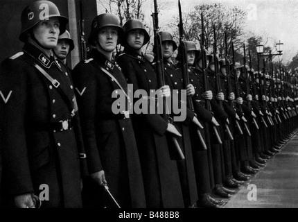 Nationalsozialismus/Nationalsozialismus, Organisationen, SS (Schutzstaffel), Ehrenwache der Leibstandarte "Adolf Hitler", München, Königsplatz, 9.11.1935, Stockfoto