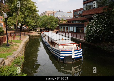 Ein restauriertes Kanalboot im C O Canal Georgetown Washington DC Stockfoto