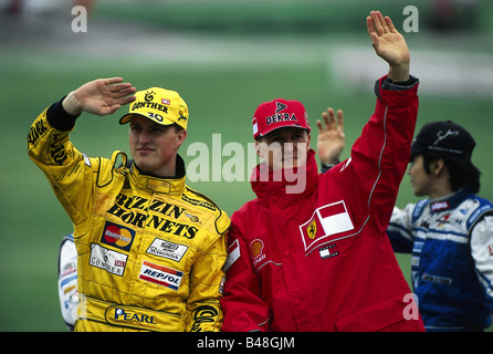 Schumacher, Michael, * 3.1.1969, deutscher Sportler (Automobilrennfahrer), halbe Länge, mit Ralf Schumacher, Formel-1-Grand Prix, Hockenheim, Deutschland, 1998, Stockfoto