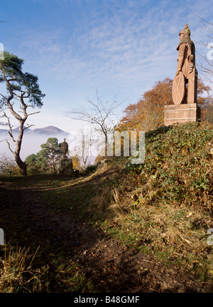 dh William Wallace Denkmal WALLACE DENKMAL GRENZEN Statue Eildon Hill schottische Geschichte historische Figuren schottland Held Denkmäler Hügel Tal Stockfoto