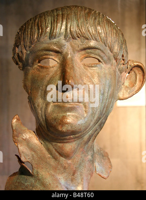 Roman Büste - Bronze statue Stockfoto