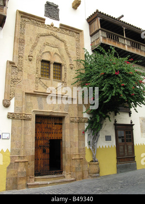 Kolumbus Haus (Casa de Colón), Plaza de Santa Ana, Vegueta, Las Palmas, Gran Canaria, Kanarische Inseln, Spanien. Eintritt in das Museum. Stockfoto