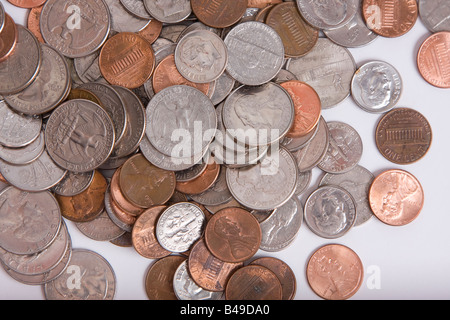 lose USA Münze Geld auf einem weißen Hintergrund Stockfoto