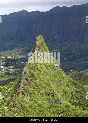 Der dritte Gipfel der Olomana Wanderung, Hawaii Stockfoto