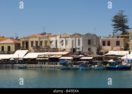Am venezianischen Hafen von Rethymnon Kreta Stockfoto