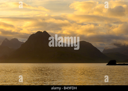 Blick über Loch Scavaig aus dem Dorf Elgol Cuillin Hills, Isle Of Skye, Schottland, UK. Stockfoto