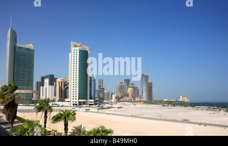 Ein Blick auf schnell entwickelnde Hochhaus im Stadtteil Doha Katar Ende September 2008 Stockfoto
