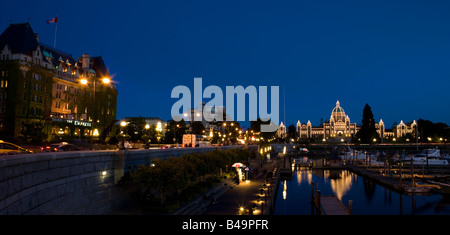 Panoramablick über den Victoria Harbour und Parlamentsgebäude, Vancouver Island, British Columbia, Kanada. Stockfoto