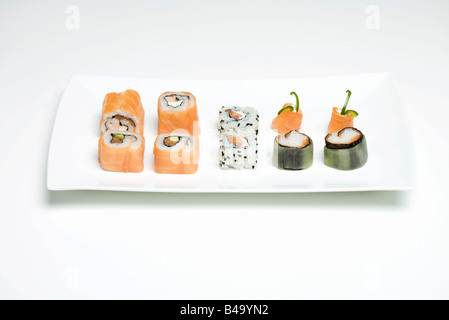 Gemischte Maki Sushi Sushi Platte angeordnet Stockfoto