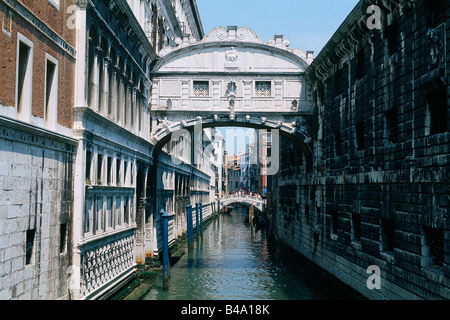 Italien Venedig Brücke der Seufzer der Dogenpalast von Markusplatz entfernt Stockfoto