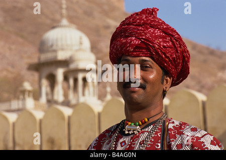 Indien, Jaipur, Gaitor, Mann In Rajasthani-Kostüm Stockfoto