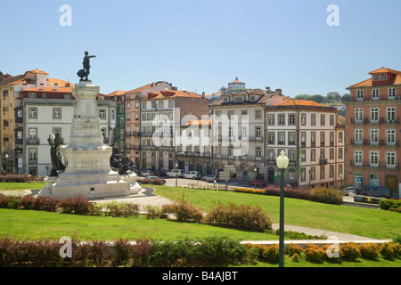 Praca Infante Dom Henrique Square und Statue des Dom Henrique, Porto, Portugal Stockfoto