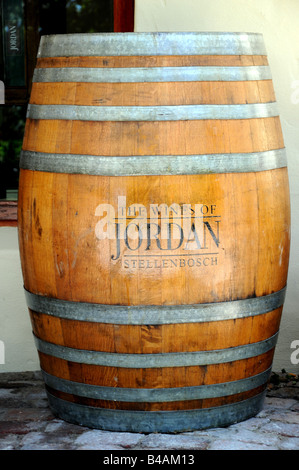 Wein, Fass Wein Weingut "Jordan", in der Nähe von Stellenbosch, Additional-Rights - Clearance-Info - Not-Available Stockfoto
