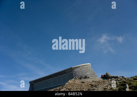 Das neue Café, erbaut im Jahre 2008 auf der Oberseite Snowdon, Snowdonia, Nordwales Stockfoto