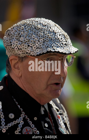 Pearly Kings und Queens Erntefest Guildhall London Stockfoto