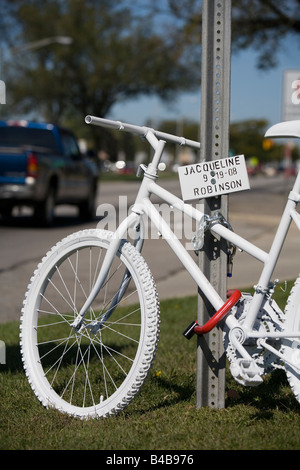 Ghost Fahrrad Marken Ort wo Radfahrer getötet wurde Stockfoto