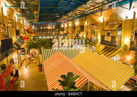 Innere des Forks Market - eine nationale historische Stätte in der Stadt von Winnipeg, Manitoba, Kanada. Stockfoto