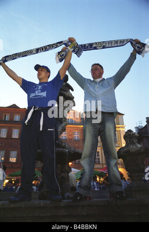 Fußball-Fans von Lech Poznan feiert auf dem alten Marktplatz, Poznan, Polen Stockfoto