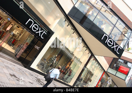 Nächsten Mode-Kleidung zu speichern neue Filiale im Cabot Circus Shopping Centre Bristol England im September 2008 Stockfoto