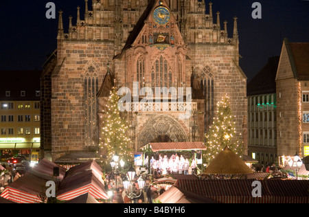 EU DE Deutschland Bayern Middle Franconia Nürnberg die Welt berühmten Nürnberger Christkindlesmarkt der Frauenkirche Stockfoto