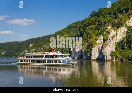 Verengung der Donau Danube Weltenburg charakteristisch, die Donau durch die Klippen Boatpeople Navigation bricht Stockfoto