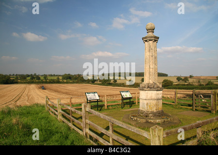 Der Cromwell-Denkmal oberhalb Broadmoor Hofes, Ort der Schlacht von Naseby, Northamptonshire, England. Stockfoto