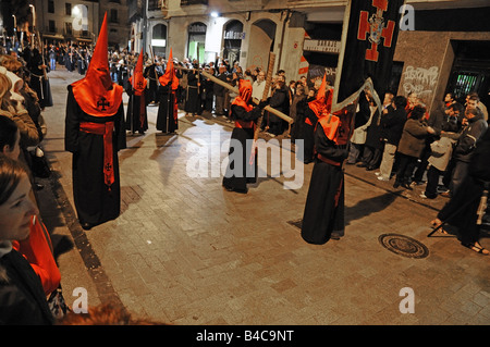 Nacht Zeit Semana Santa Karwoche Osterprozession auf Rua Mayor Salamanca Spanien Stockfoto