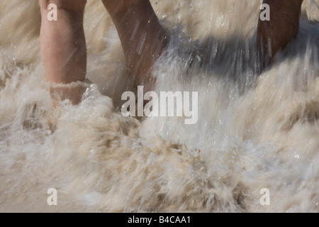 Menschen im Meer in Dubai Stockfoto