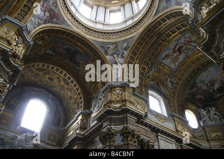 Innenraum von Sant Ambrogio e Carlo al Corso Kirche, Rom Stockfoto