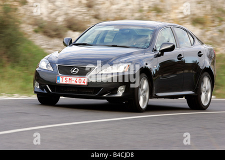 Lexus IS 220d, Modell Jahr 2005-, schwarz, fahren, schräg von vorne, Vorderansicht, Landstraße Stockfoto